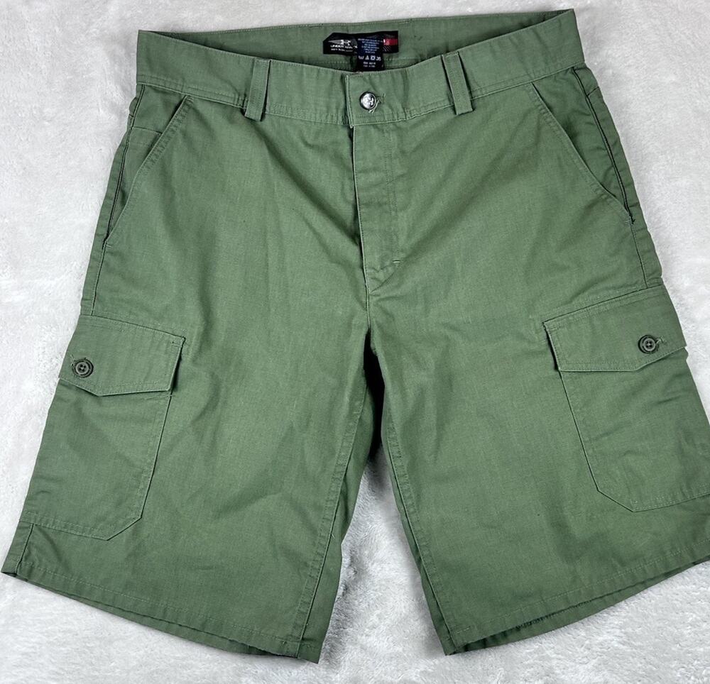 Under Armour Cargo Shorts Mens Sz 34 Green Hiking Outdoors Camping Fishing Golfs